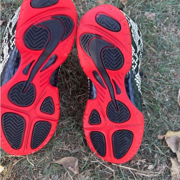 Nike Air Foamposite One Albino Snakeskers  Boy’s Size 13C (3B-BX) - Picture 8 of 9
